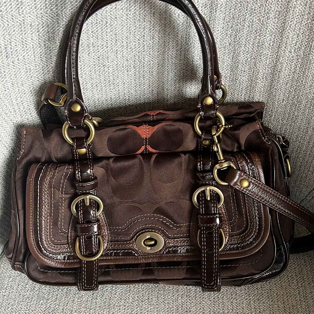 Brown NOS Coach signature bag with convertible strap. Leather & fabric
